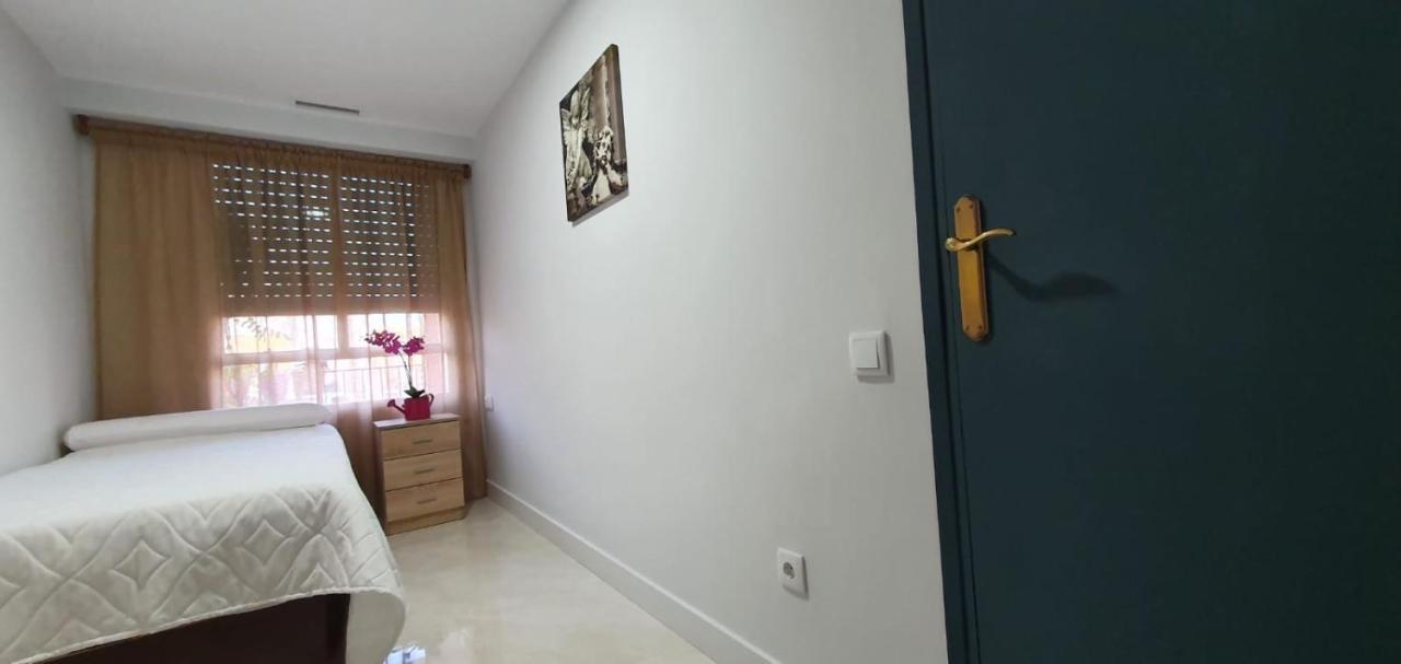 ¡Economico Y Bien Ubicado! Apartman Castellón de la Plana Kültér fotó